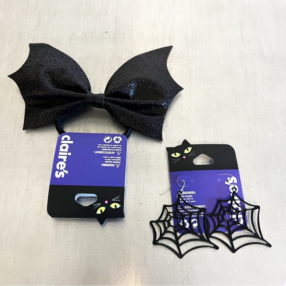 Claire’s Halloween Spider Web Earrings & Glitter Bat Wings Hair Bow Tie